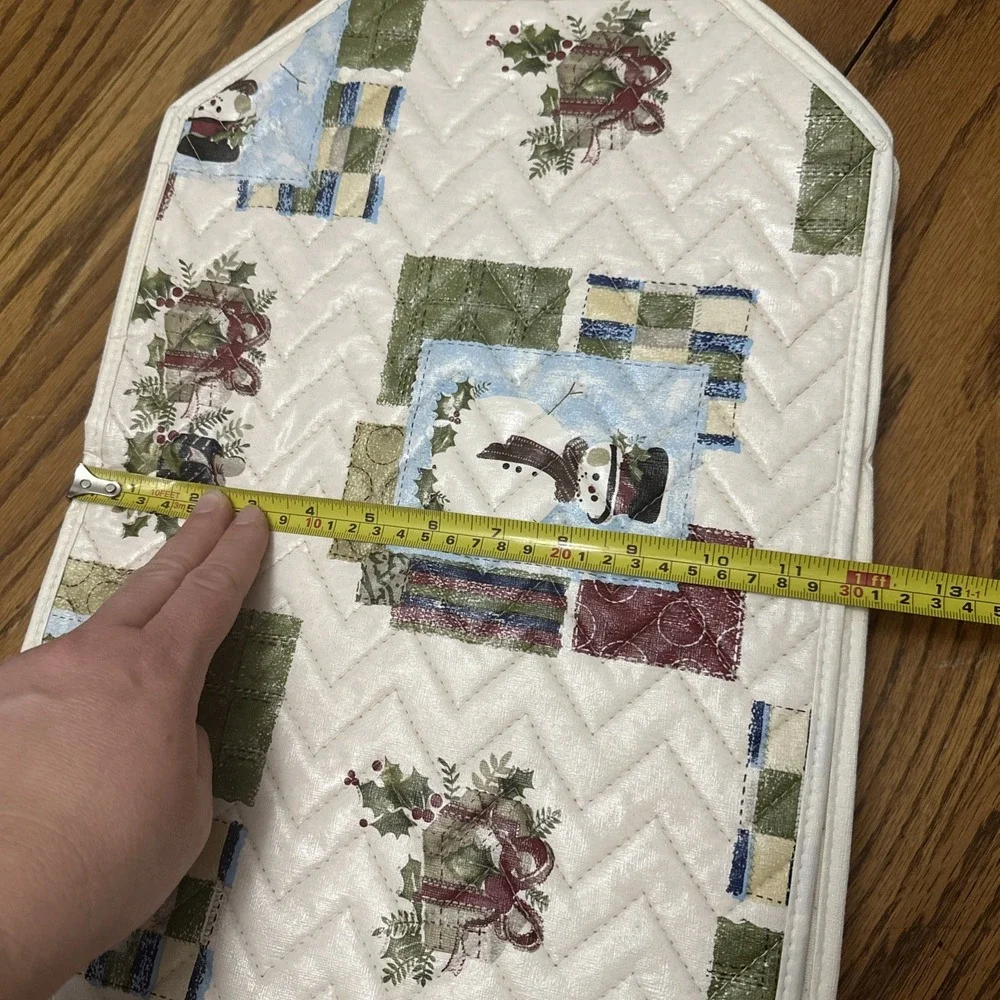Set Of 8 Vintage‎ Quilted Wipeable Winter Placemats Snowman Cottage Core